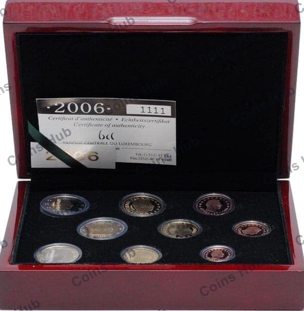 Annual set with €2 commemoratives