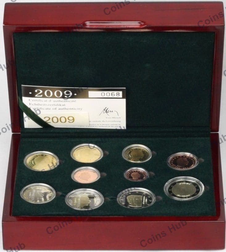Annual set with €2 commemoratives