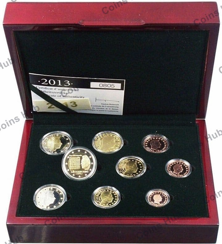 Annual set with €2 commemoratives
