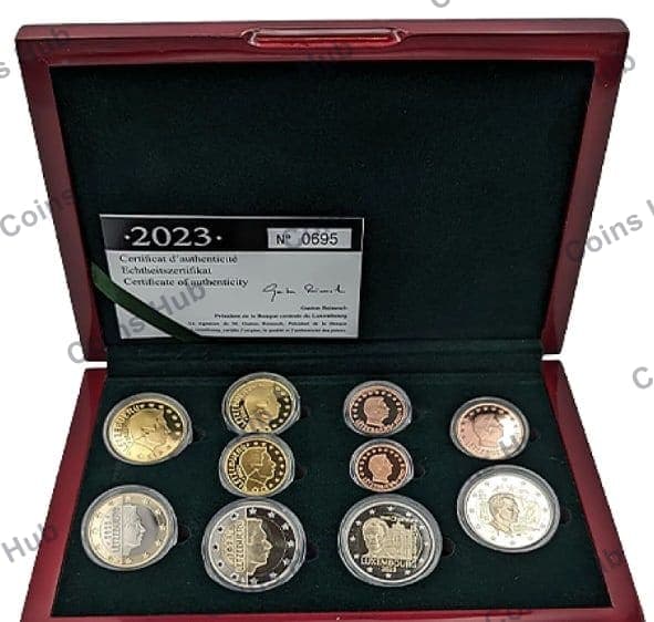Annual set with €2 commemoratives