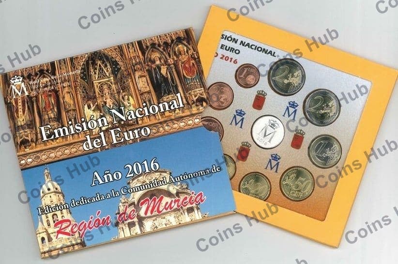 Annual set with €2 commemoratives